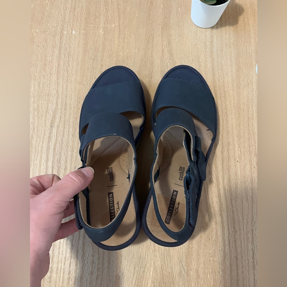 Clark’s Reedly Breen Wedge Sandals - Picture 4 of 7